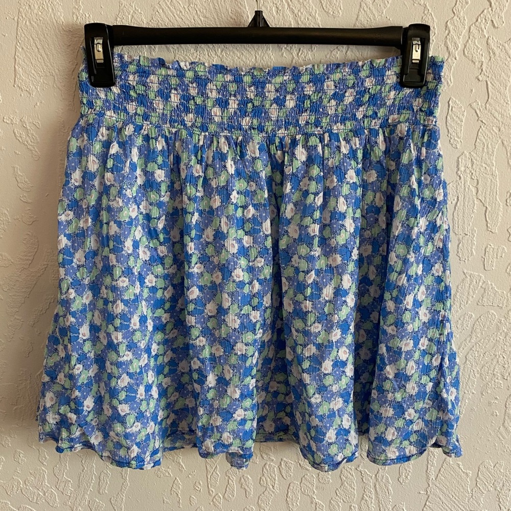 Old Navy size Medium blue green white floral skirt